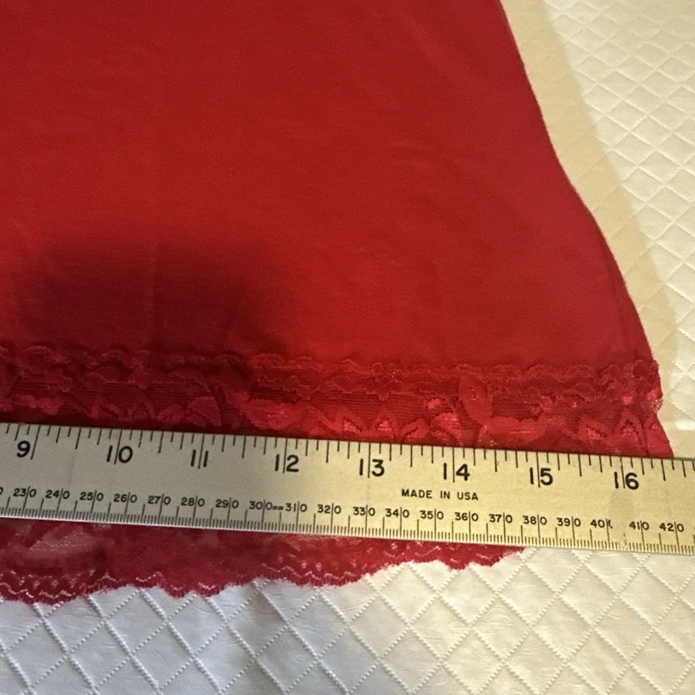 A&B Active Basic Womens Tank Top‎ Camisole Size S/M Red V Neck Lace Trim